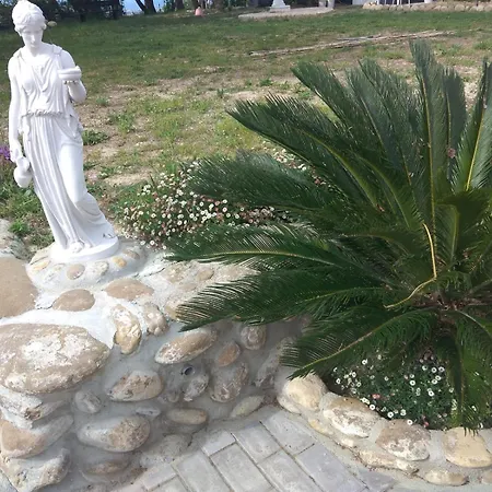 La Dolce Bed & Breakfast